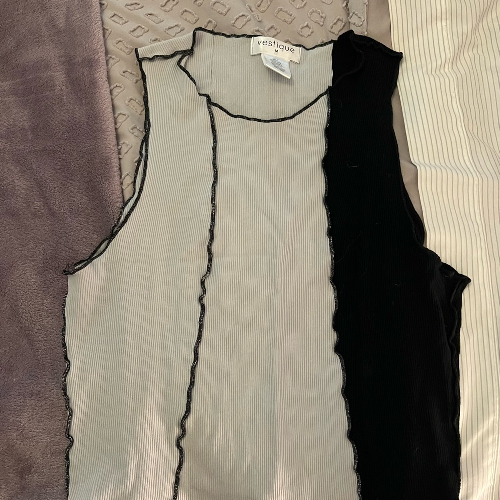 Vestique Black and Gray Women's Top